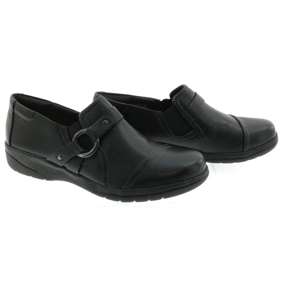Clarks Shoes - Collection by Clarks Women's Black Cheyn Fame Tumbled Leather Clogs Size 5